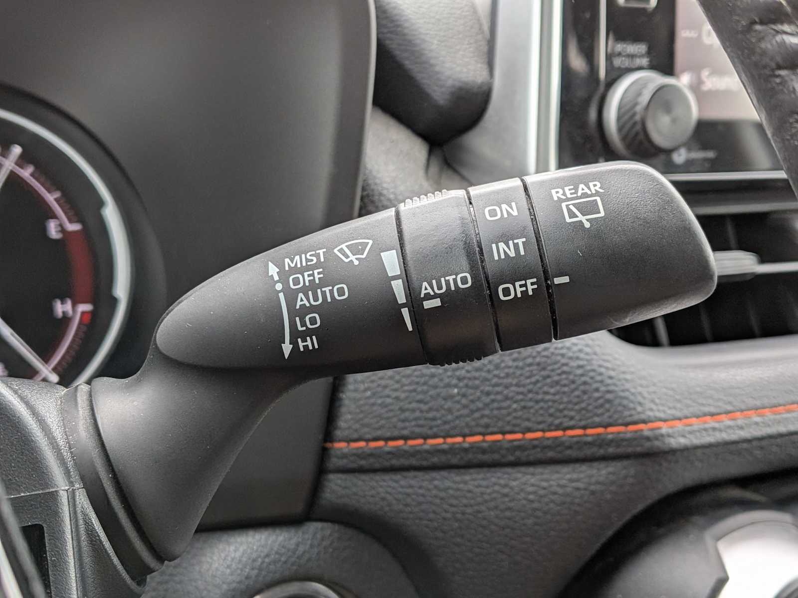 Thumbnail: 2019 Toyota RAV4 - 25