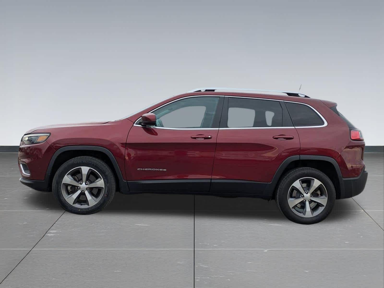 Thumbnail: 2021 Jeep Cherokee - 3