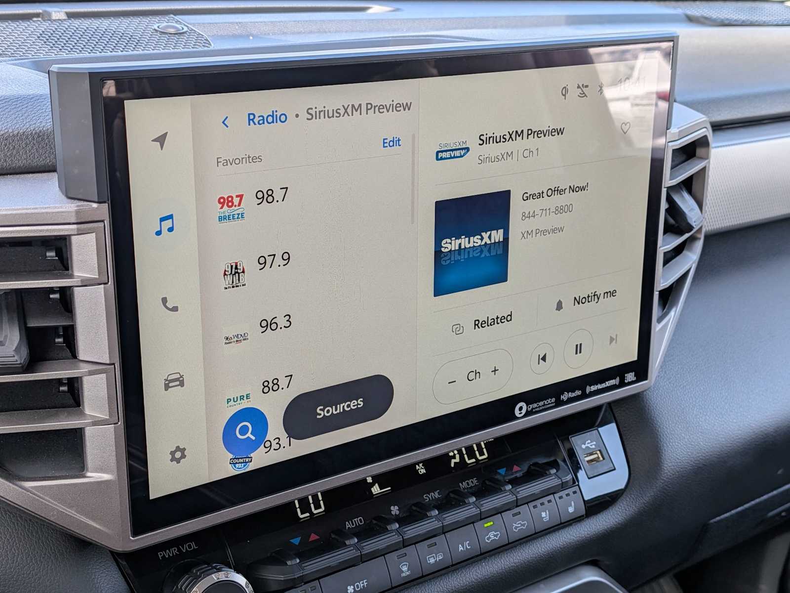 2023 Toyota Tundra Limited - Photo 27