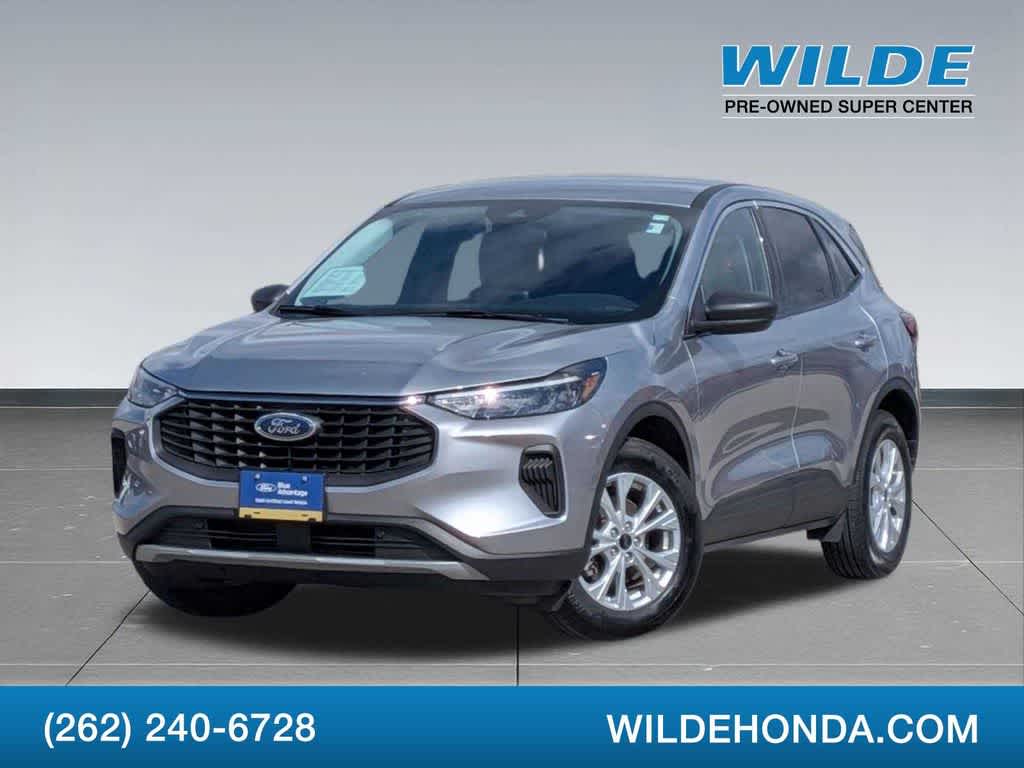 Thumbnail: 2023 Ford Escape - 2