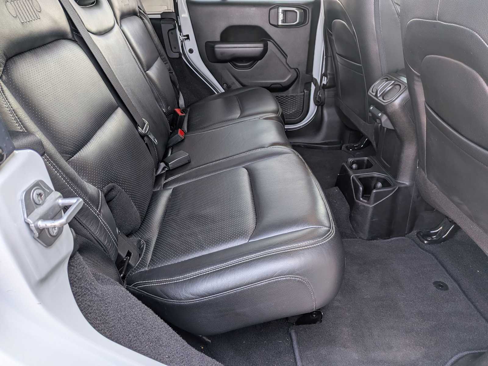 Thumbnail: 2021 Jeep Wrangler - 18