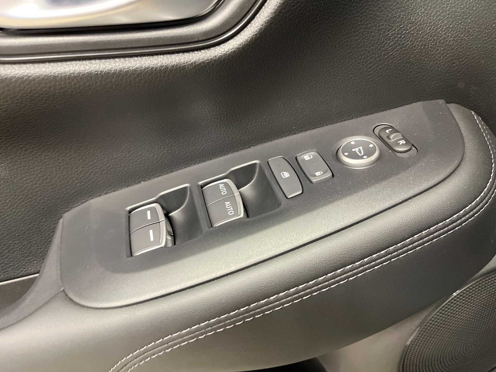 Thumbnail: 2026 Honda HR-V - 13