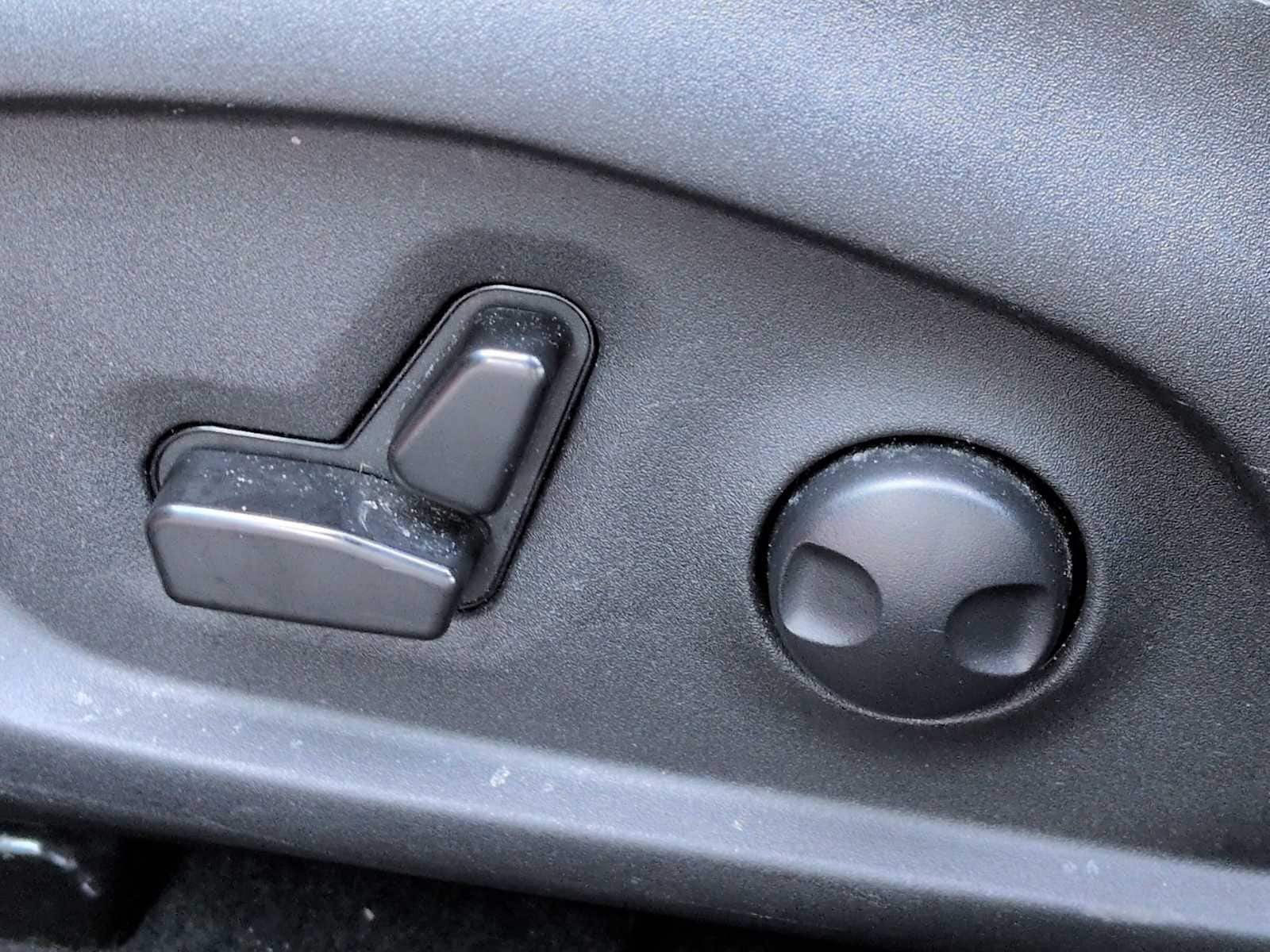 Thumbnail: 2025 Jeep Compass - 17