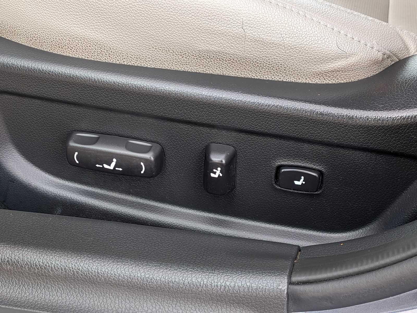 Thumbnail: 2015 Kia Optima - 16