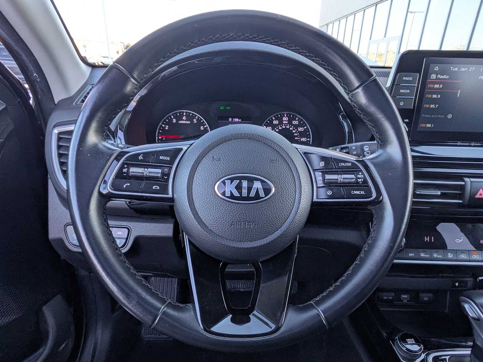 Thumbnail: 2021 Kia Seltos - 23