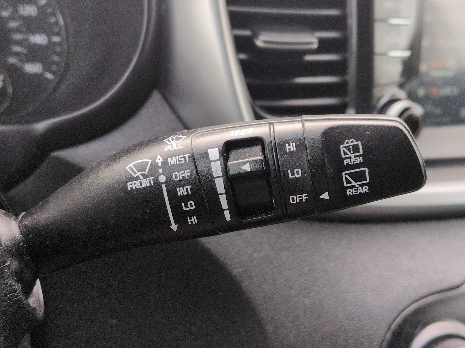 Thumbnail: 2019 Kia Sorento - 25