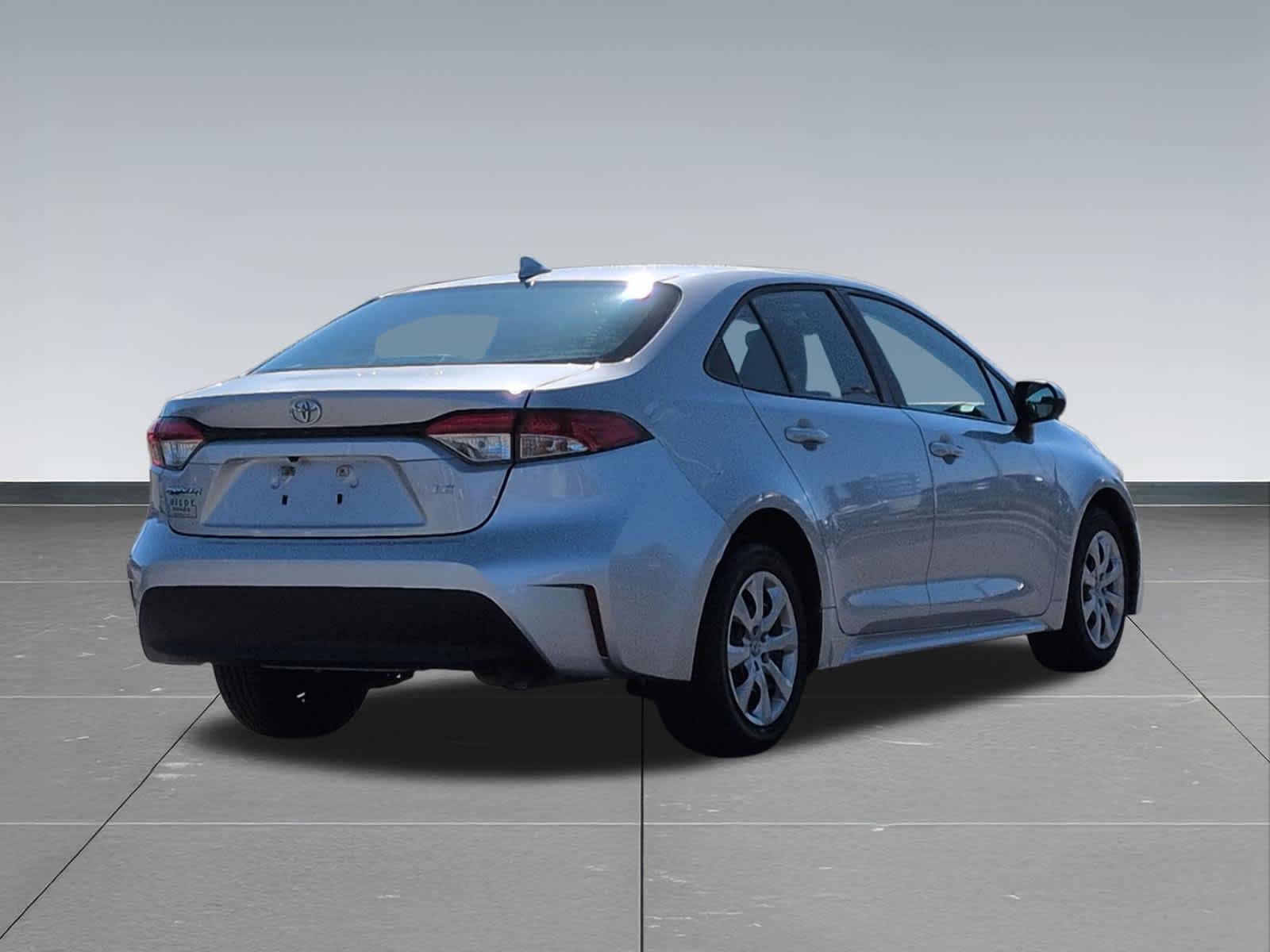 Thumbnail: 2023 Toyota Corolla - 6