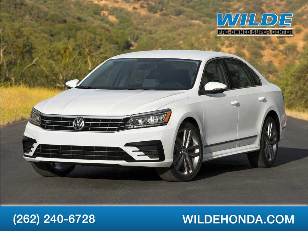 2016 Volkswagen Passat  -
                  Waukesha, WI