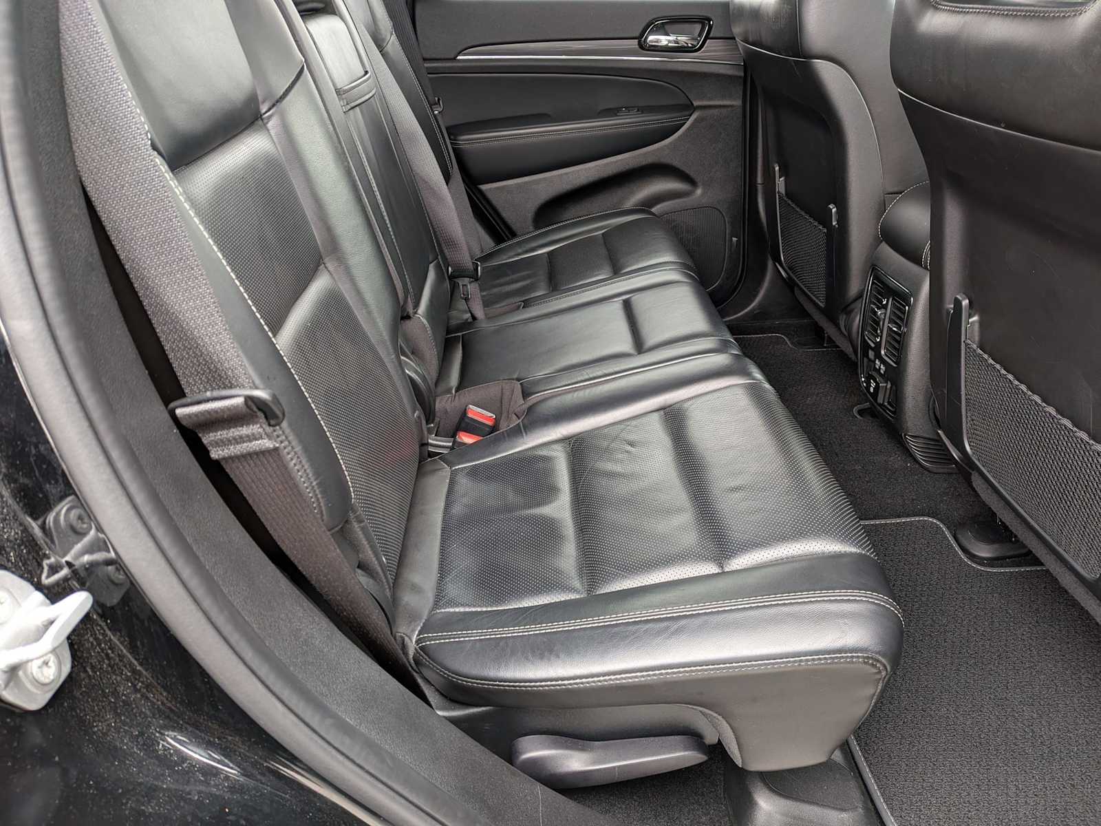 Thumbnail: 2021 Jeep Grand Cherokee - 20