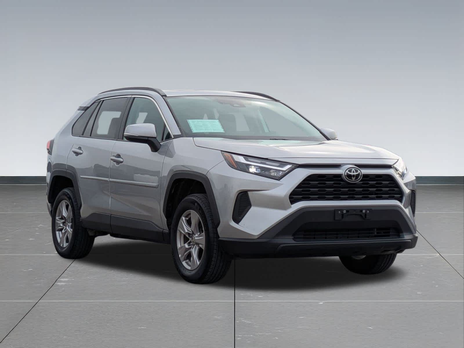 Thumbnail: 2023 Toyota RAV4 - 8