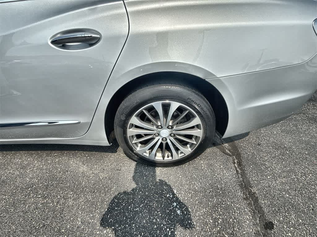 2019 Buick LaCrosse Essence 13