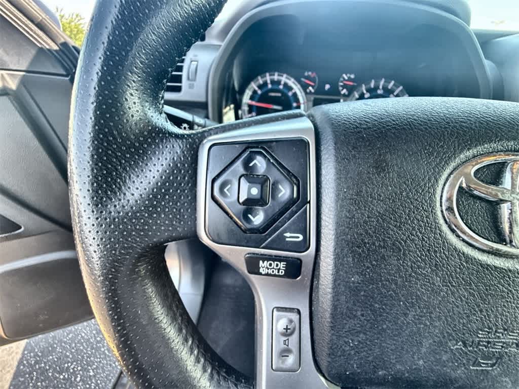 Thumbnail: 2019 Toyota 4Runner - 23