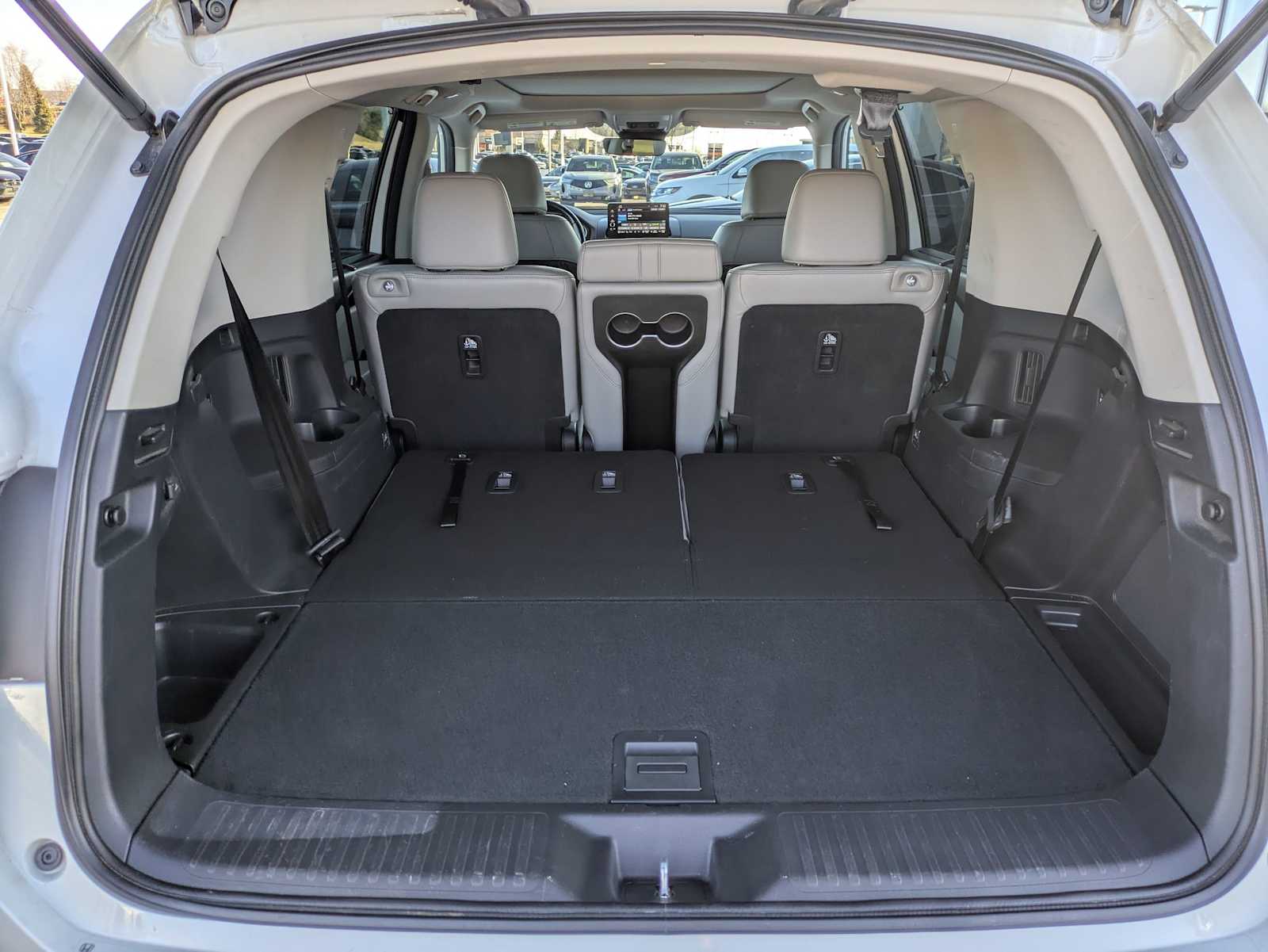 Thumbnail: 2023 Honda Pilot - 32