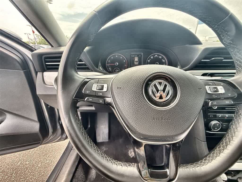 Thumbnail: 2022 Volkswagen Passat - 22