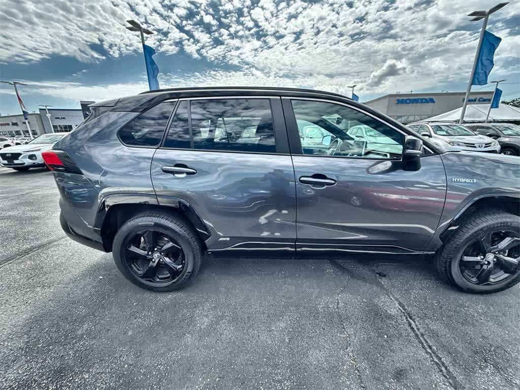 Thumbnail: 2021 Toyota RAV4 - 7