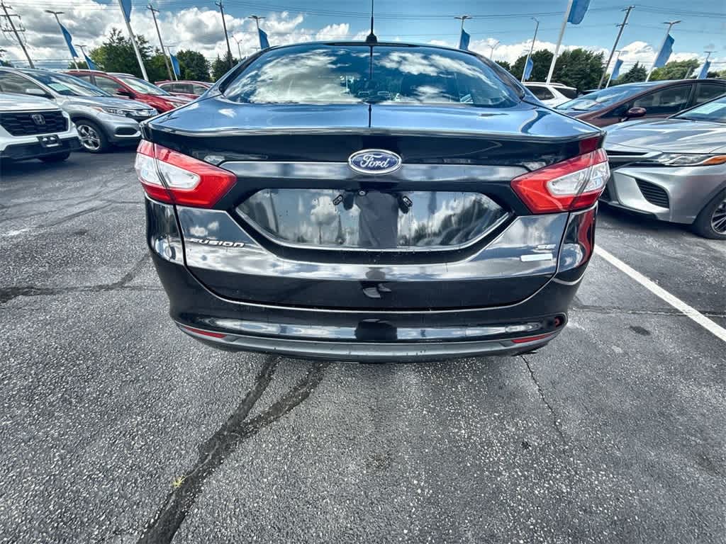 Thumbnail: 2015 Ford Fusion - 12