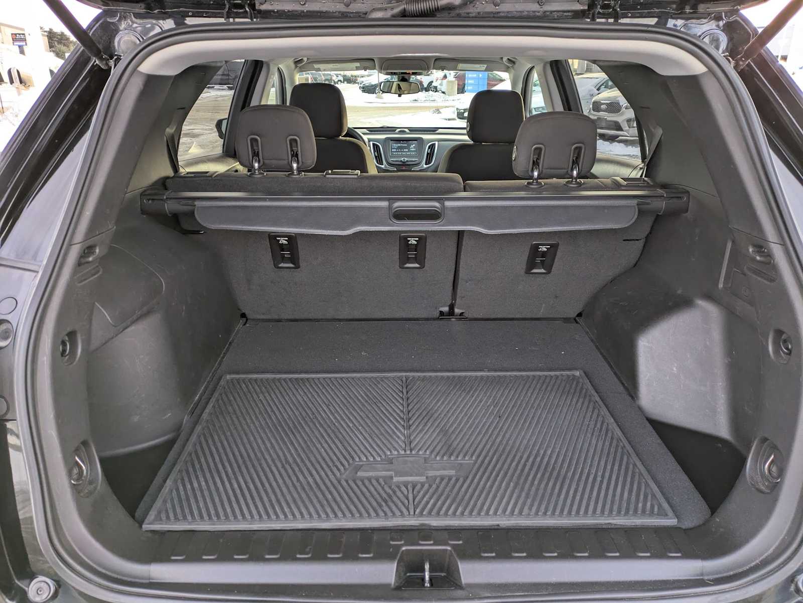 Thumbnail: 2018 Chevrolet Equinox - 30