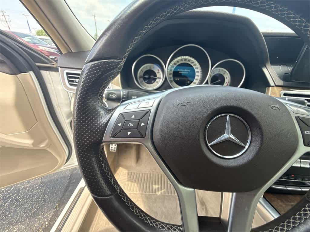 Thumbnail: 2015 Mercedes-Benz E-Class - 22