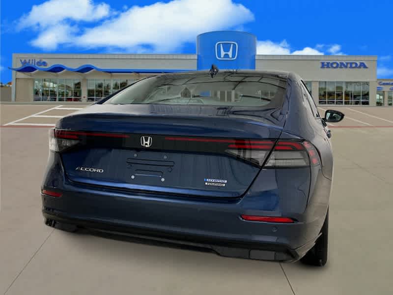 2025 Honda Accord Hybrid Touring photo 3
