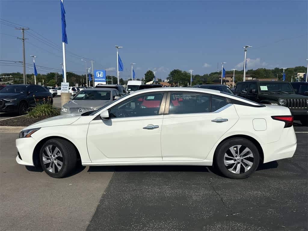 Used 2021 Nissan Altima S with VIN 1N4BL4BV1MN389794 for sale in Waukesha, WI