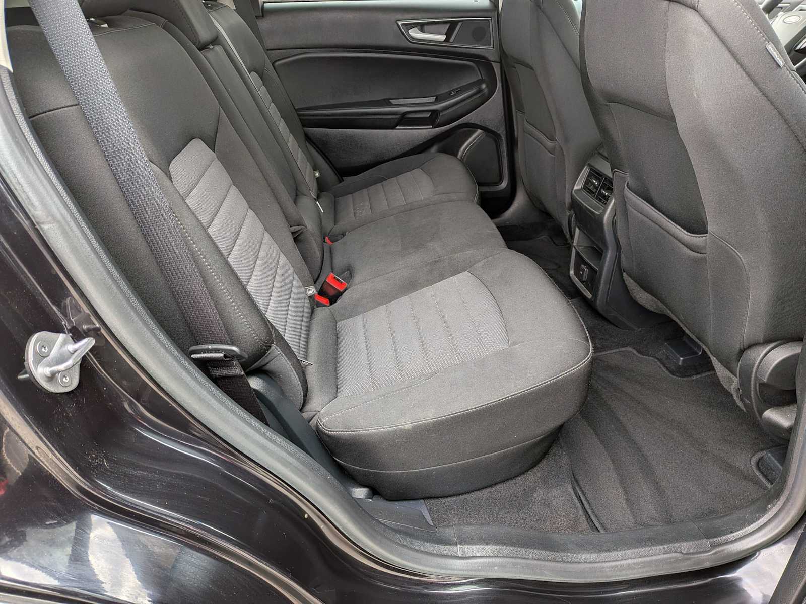 Thumbnail: 2020 Ford Edge - 18