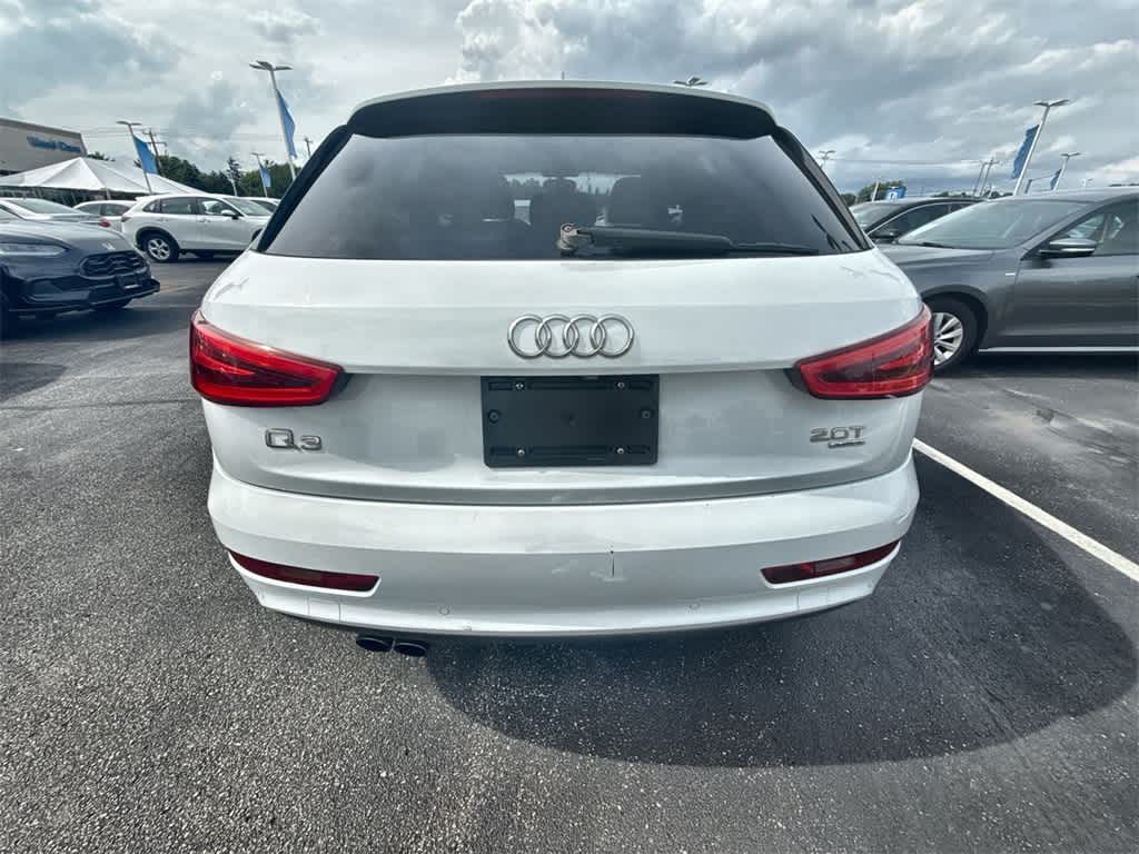 Thumbnail: 2015 Audi Q3 - 12