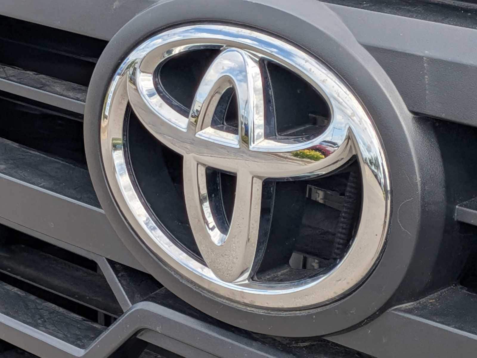 2023 Toyota Tundra Limited - Photo 12