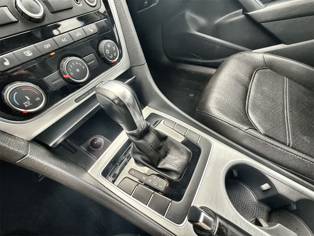 Thumbnail: 2013 Volkswagen Passat - 31