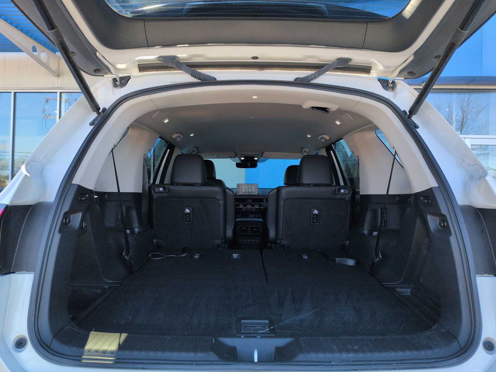 Thumbnail: 2023 Honda Pilot - 31