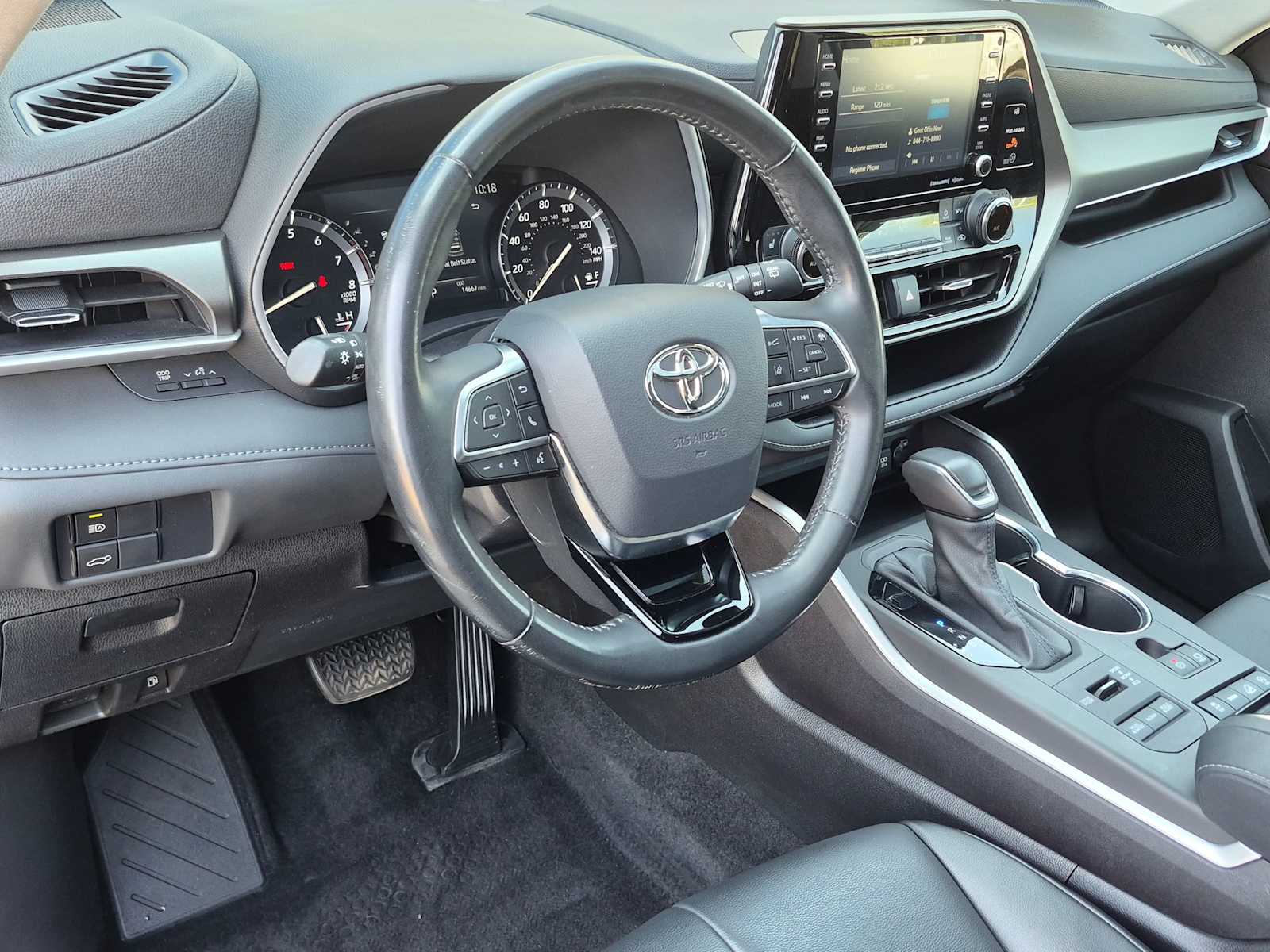 Thumbnail: 2021 Toyota Highlander - 2