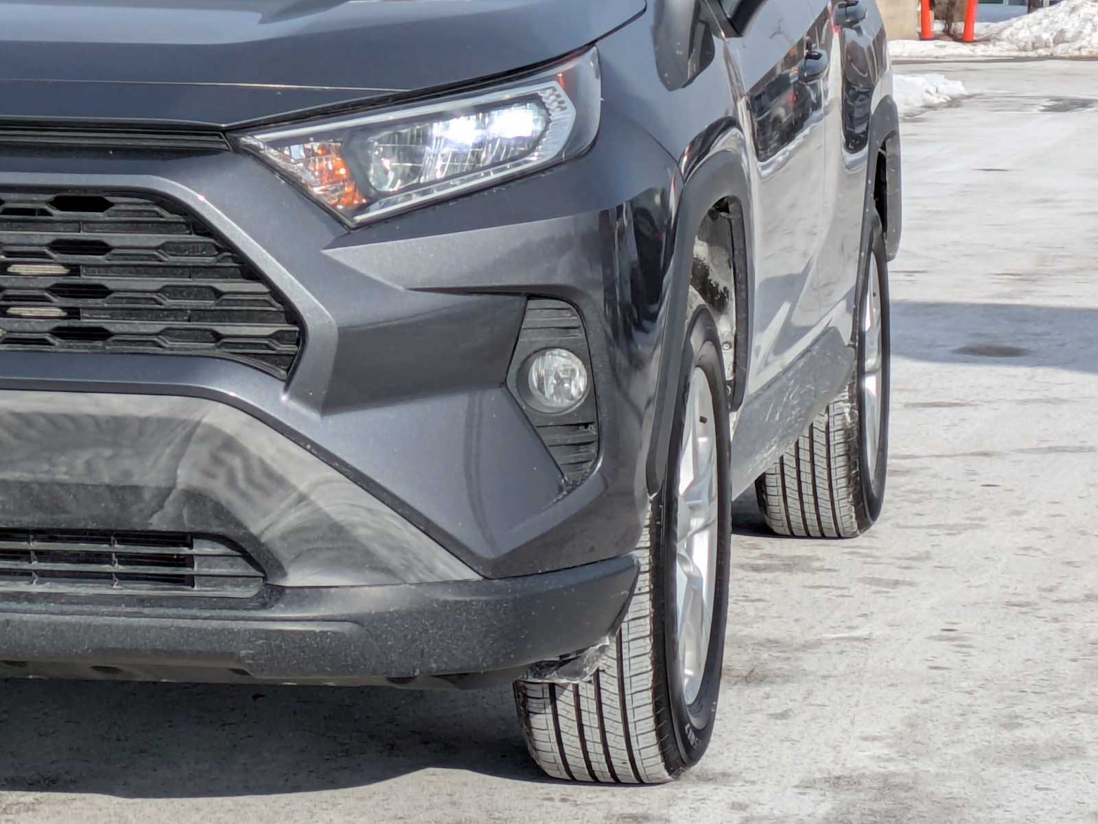 Thumbnail: 2020 Toyota RAV4 - 10