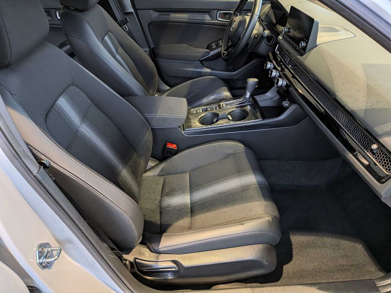 Thumbnail: 2024 Honda Civic - 19