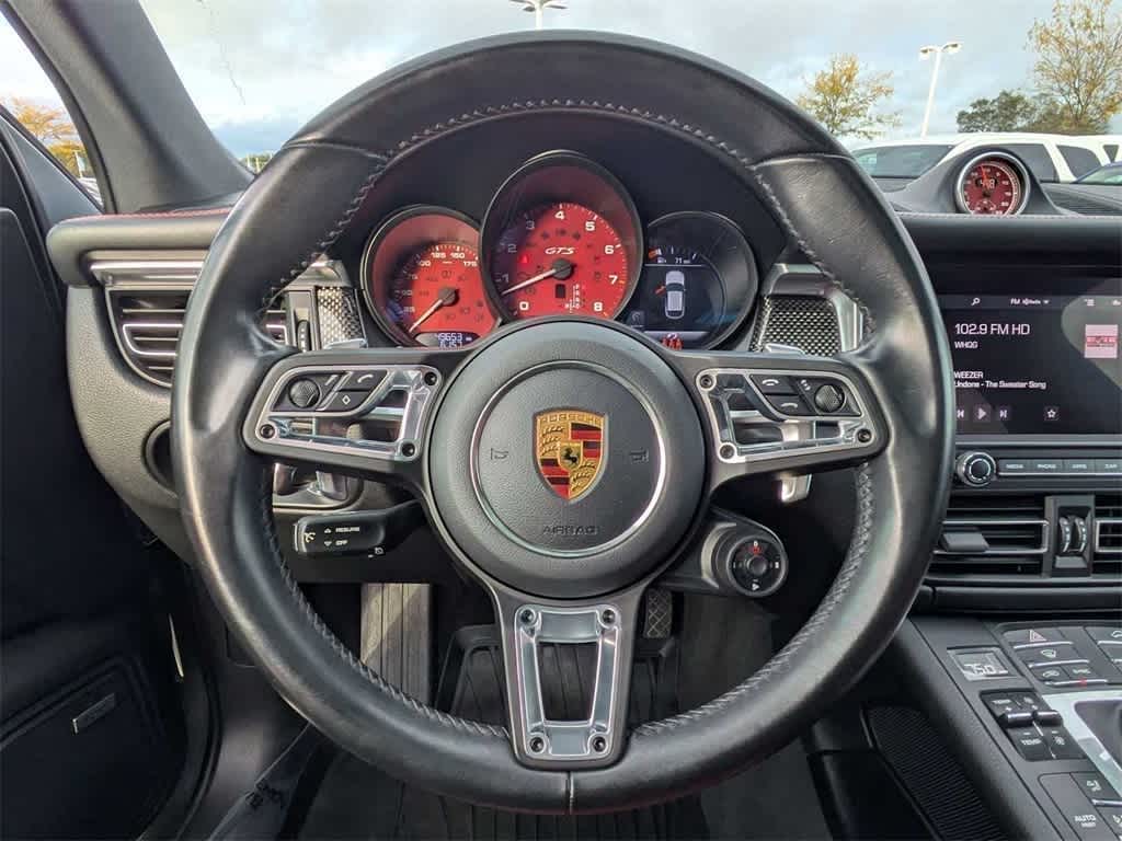 Thumbnail: 2021 Porsche Macan - 23