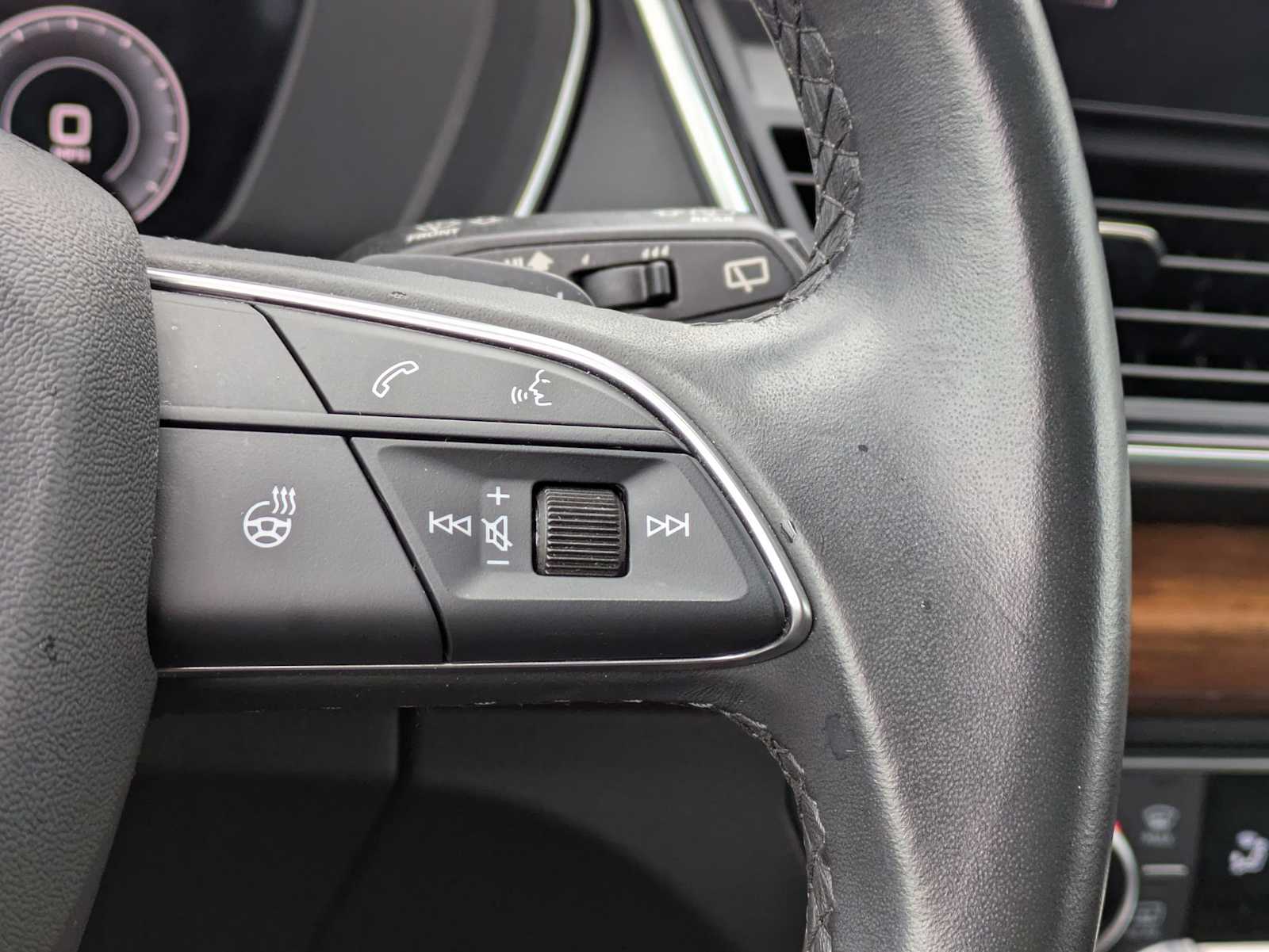 Thumbnail: 2023 Audi Q5 - 25