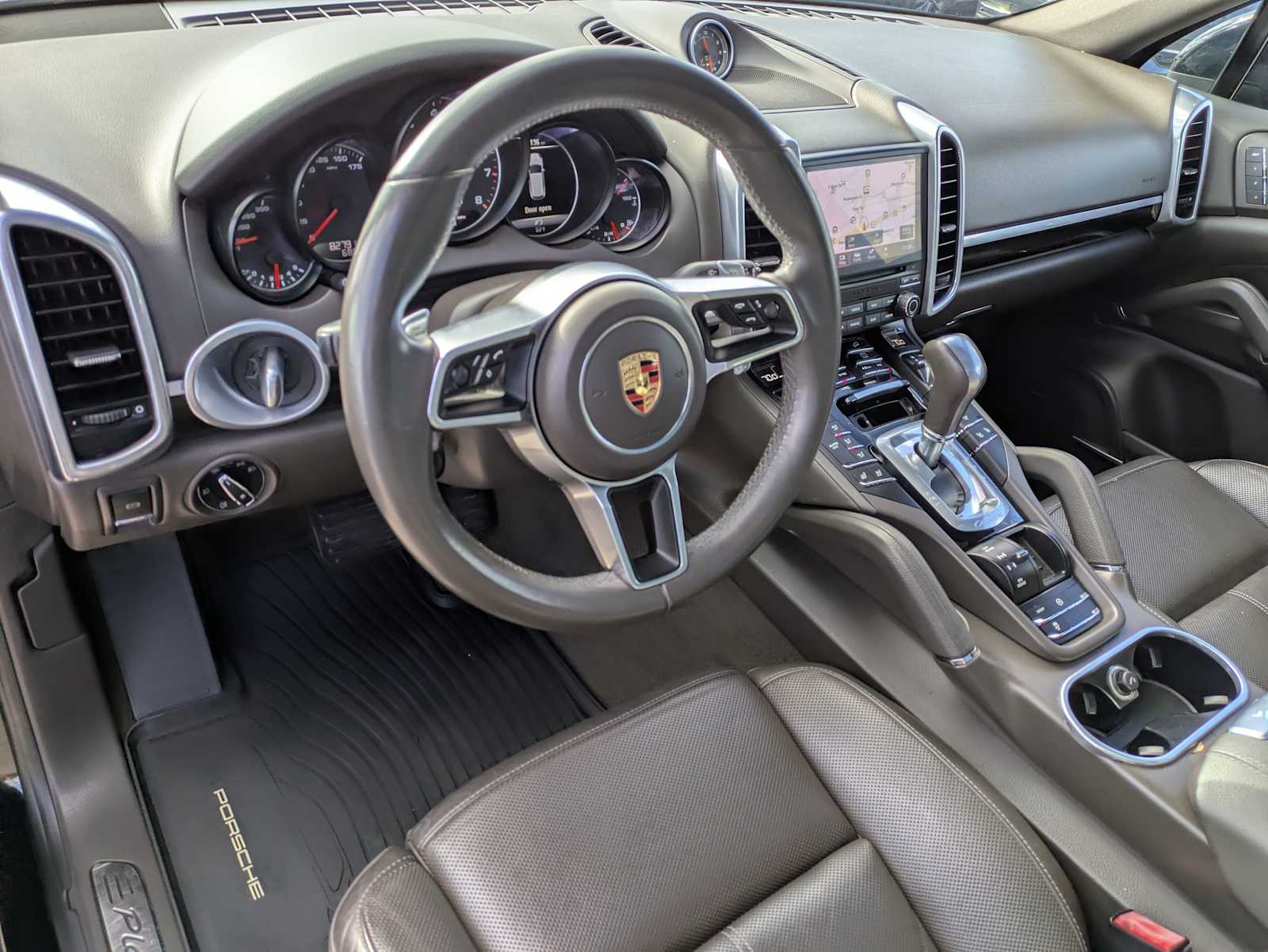 Thumbnail: 2017 Porsche Cayenne - 2