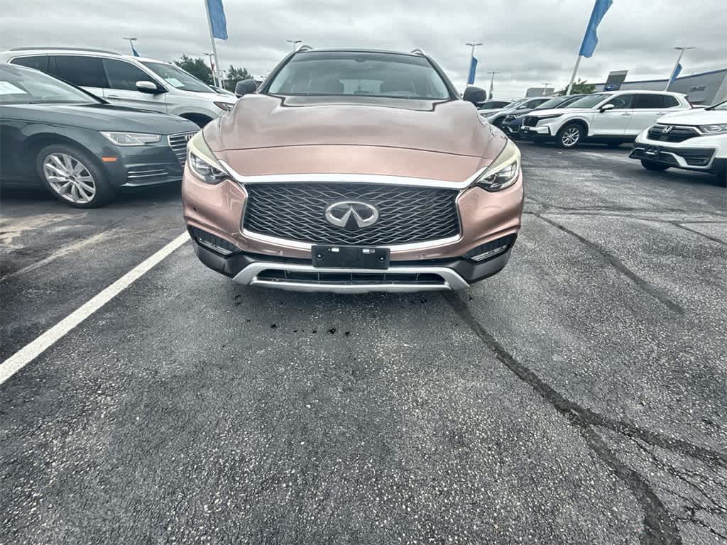 Thumbnail: 2018 INFINITI QX30 - 9