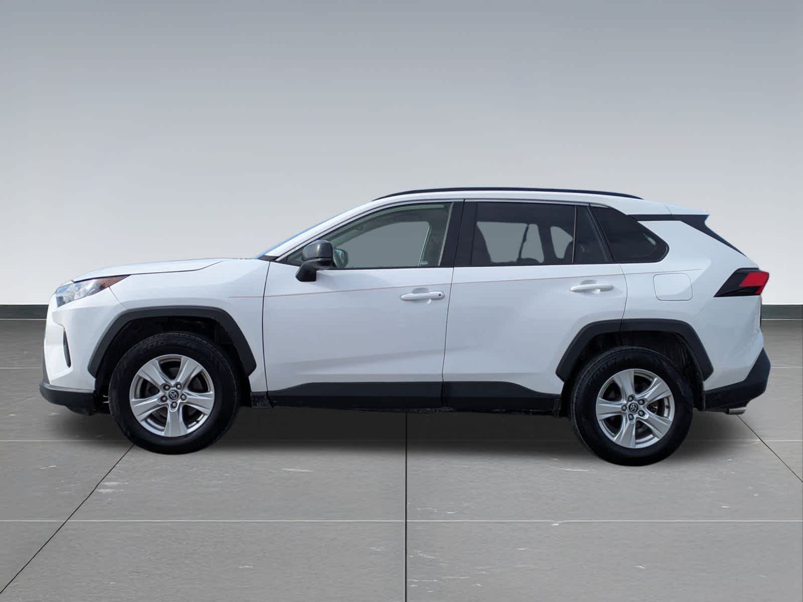 Thumbnail: 2020 Toyota RAV4 - 3