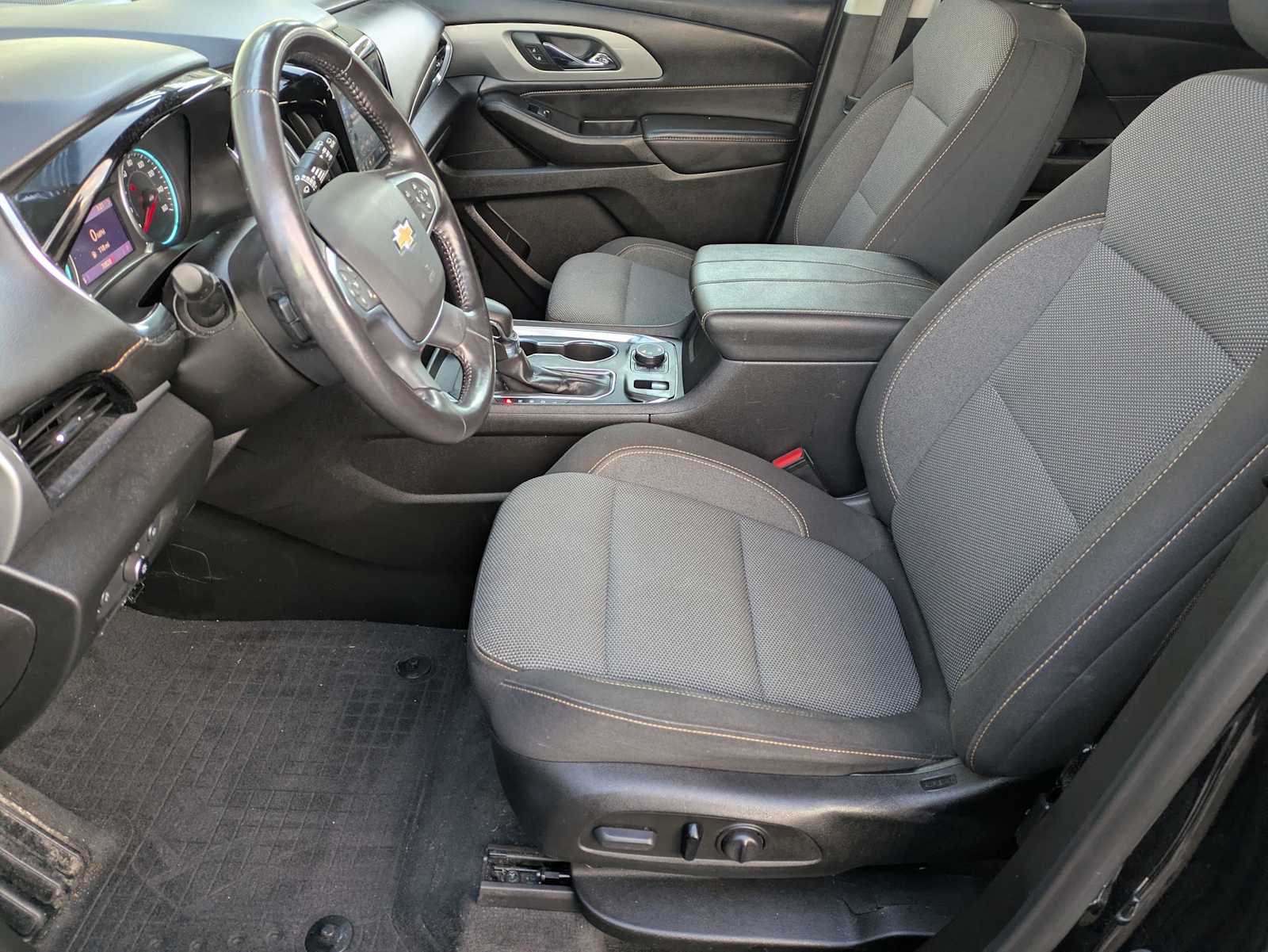 Thumbnail: 2021 Chevrolet Traverse - 15