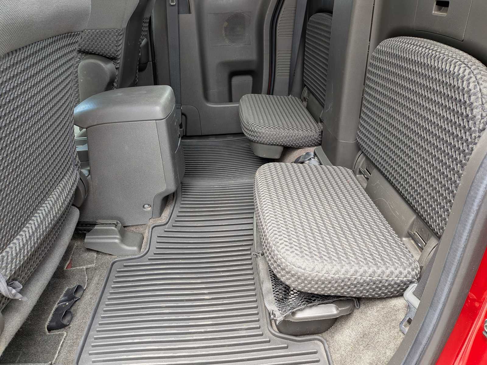 Thumbnail: 2011 Nissan Frontier - 17