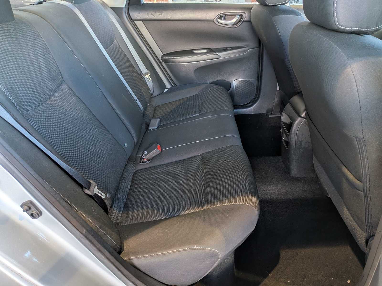 Thumbnail: 2019 Nissan Sentra - 18