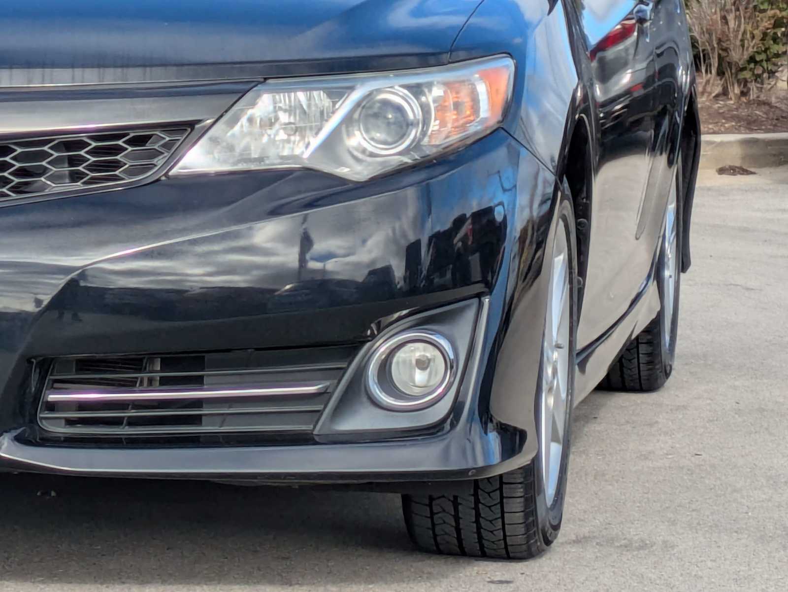 Thumbnail: 2014 Toyota Camry - 10