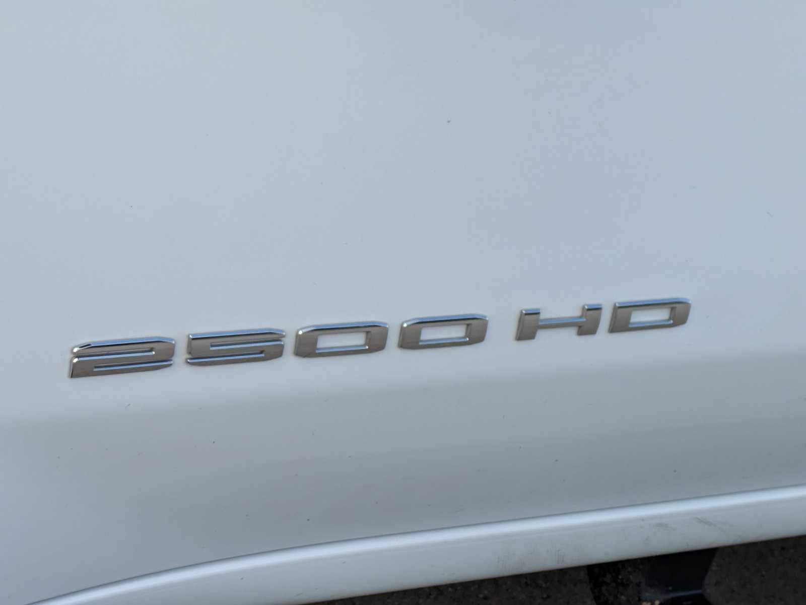 Thumbnail: 2023 GMC Sierra 2500 - 12