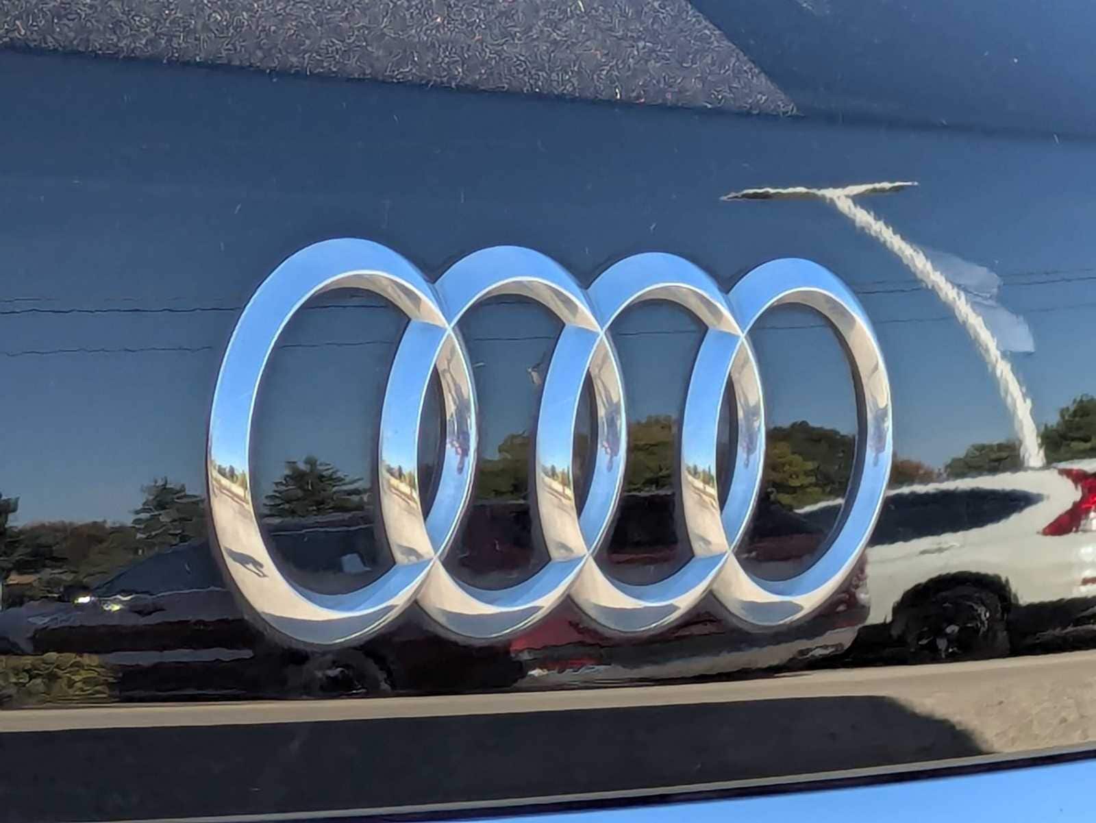 Thumbnail: 2023 Audi Q7 - 11