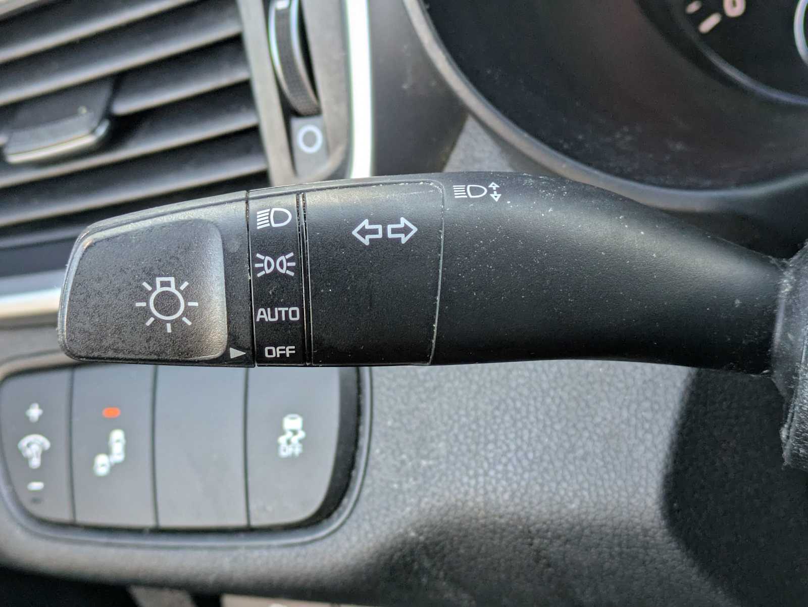 Thumbnail: 2019 Kia Sorento - 24