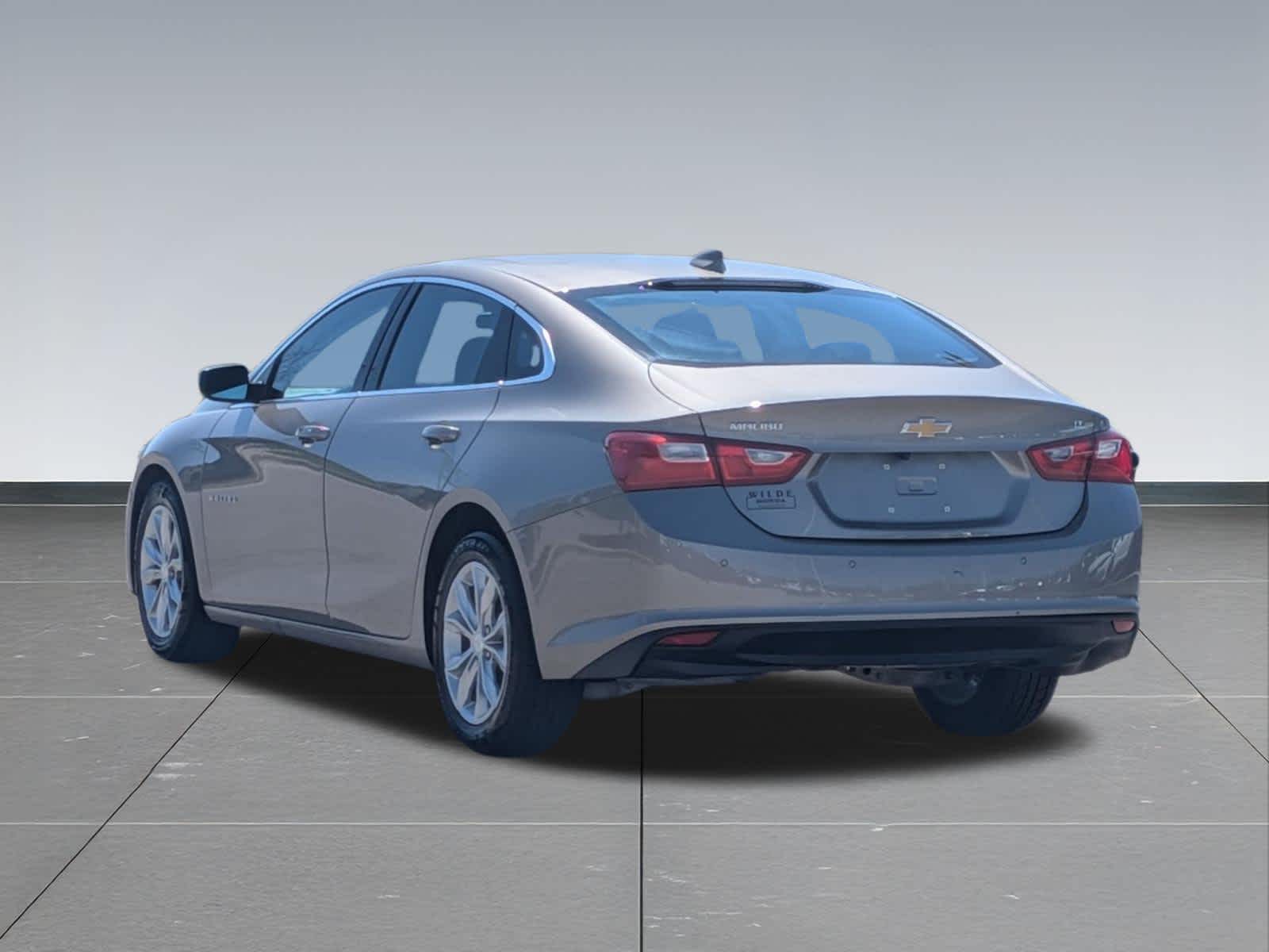 Thumbnail: 2024 Chevrolet Malibu - 3