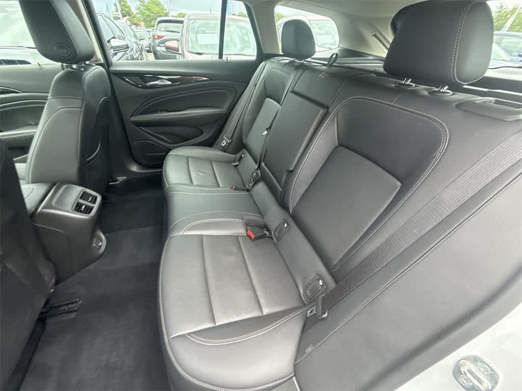 Thumbnail: 2019 Buick Regal - 18