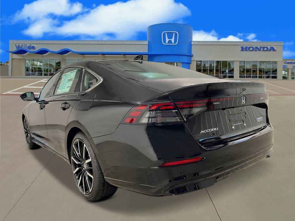 2025 Honda Accord Hybrid Touring photo 2