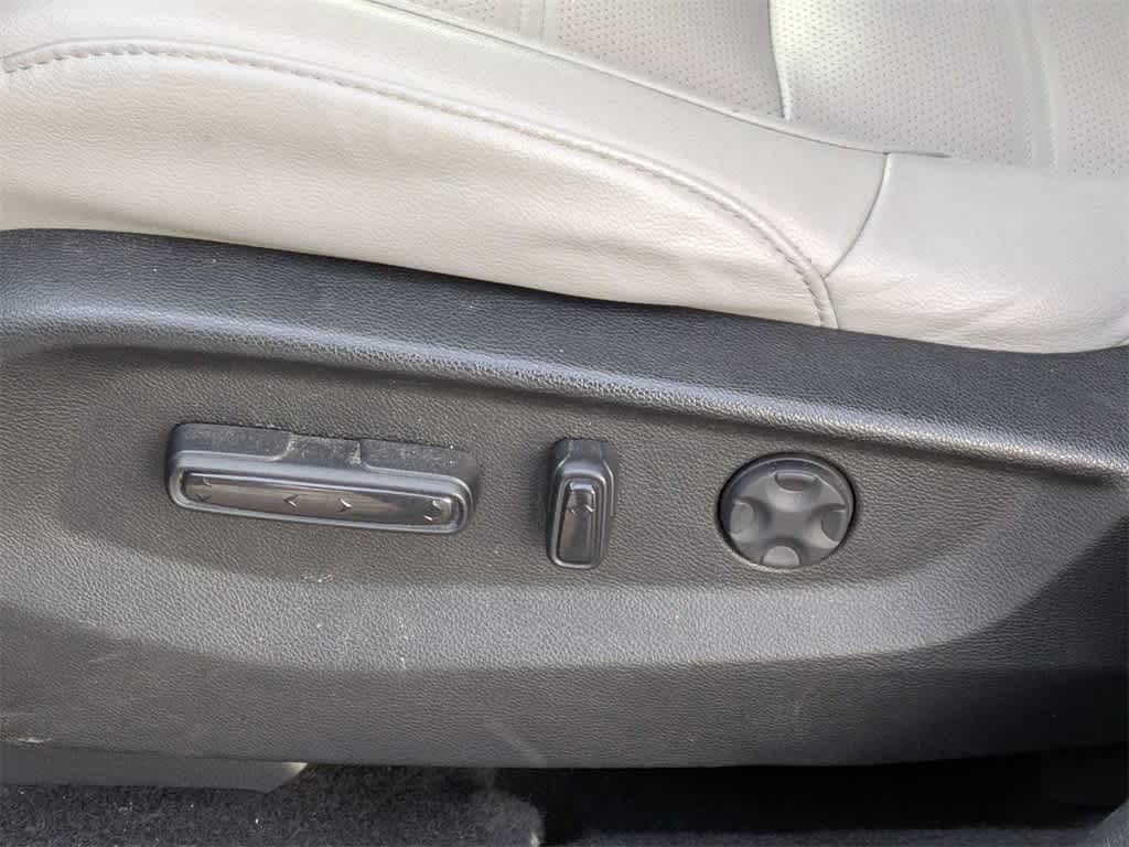 Thumbnail: 2020 Honda CR-V - 16