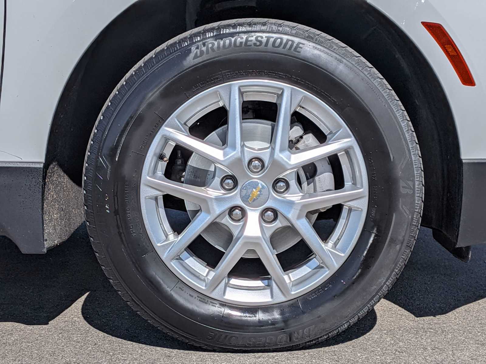 Thumbnail: 2022 Chevrolet Equinox - 11