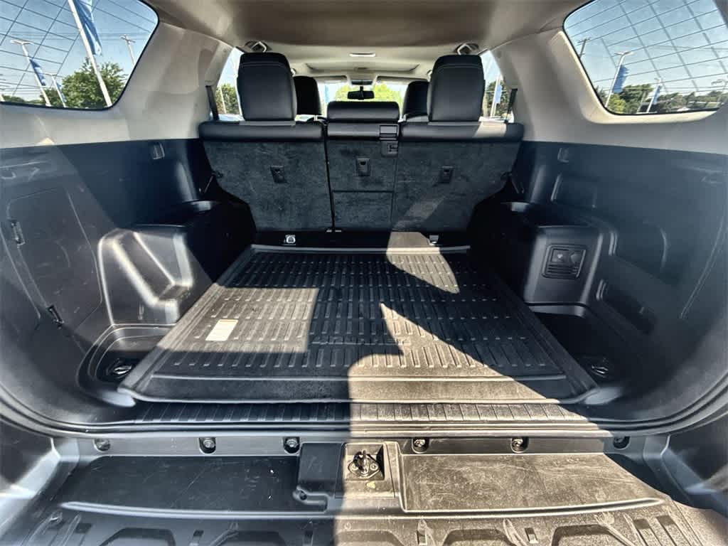 Thumbnail: 2019 Toyota 4Runner - 33